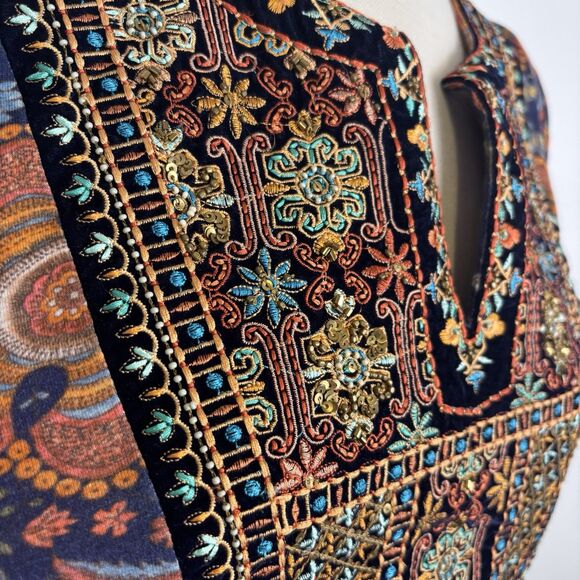 Soft Surroundings Womens Large Split Neck Boho Embroidered Sequins Tunic Top - Picture 3 of 7